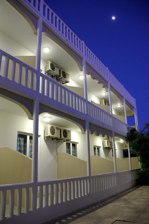 Property building, Balcony/Terrace