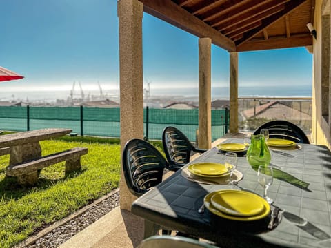 Patio, Day, Natural landscape, View (from property/room), Balcony/Terrace, Seating area, Dining area, Sea view