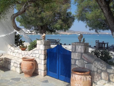 Property building, Facade/entrance, Sea view