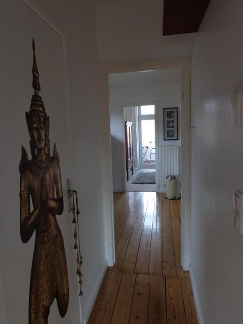 Property building, Balcony/Terrace, Photo of the whole room, Decorative detail, Dining area