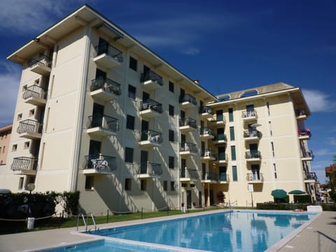 Property building, Bird's eye view