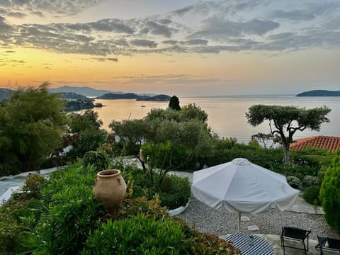 Garden view, Sea view