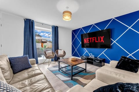Communal lounge/ TV room, Living room