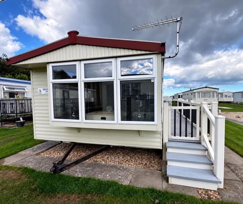 Property building, Balcony/Terrace