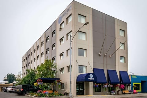 Property building, On site