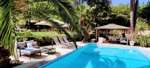 Garden, Seating area, Garden view, Pool view, Swimming pool, sunbed