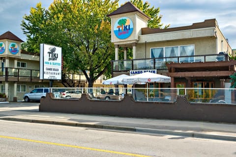 Restaurant/places to eat, Property logo or sign, On site