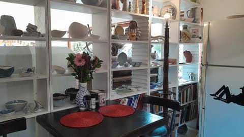 Kitchen or kitchenette, Dining area, kitchen