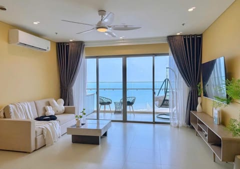Natural landscape, Living room, Photo of the whole room