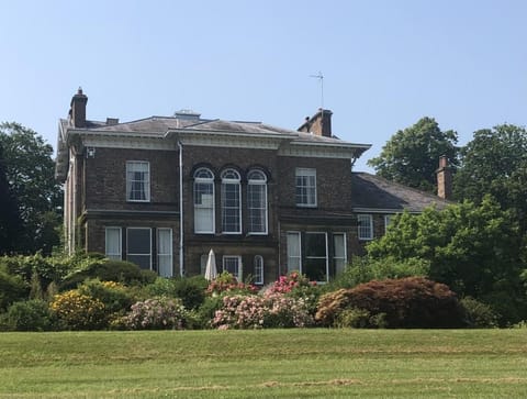 Property building, Day, Summer, Garden, Garden view