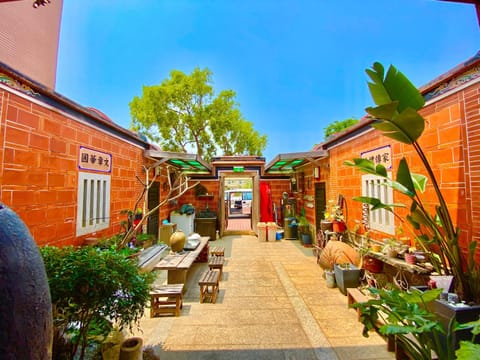 Garden, Garden view