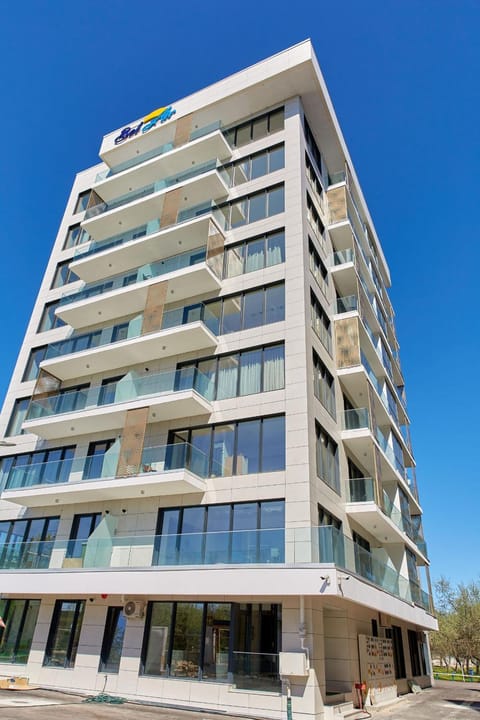 Property building, Day
