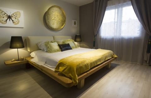Bed, Bedroom
