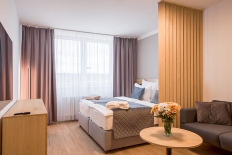 Bed, Living room