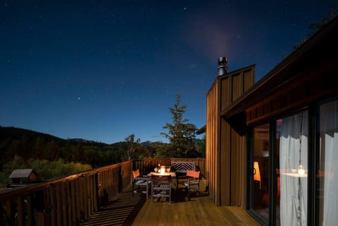 Night, Balcony/Terrace