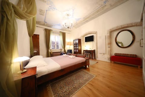 Petrizio Palace Apartment in Zadar