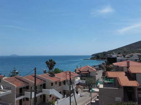 Zavitsa Apartment in Argolis, Greece