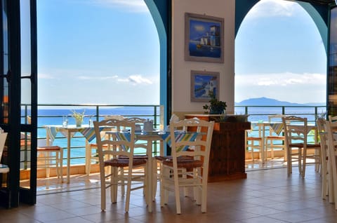 Dining area, Sea view