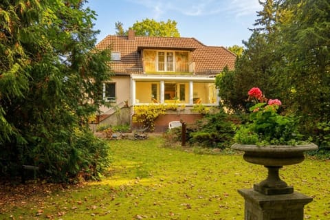 Property building, Garden, Garden view