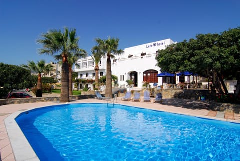 Facade/entrance, Swimming pool, Swimming pool