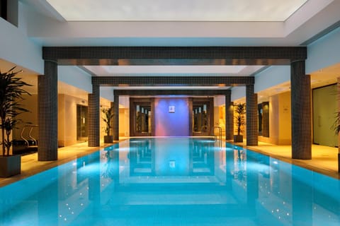 Swimming pool, Swimming pool