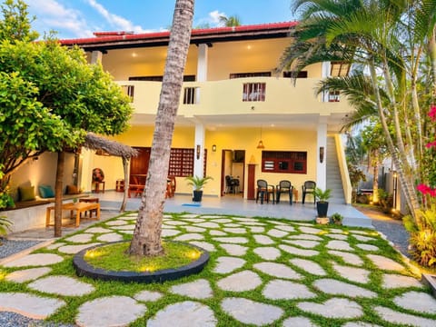 Property building, Day, Garden, View (from property/room), Balcony/Terrace, Garden view