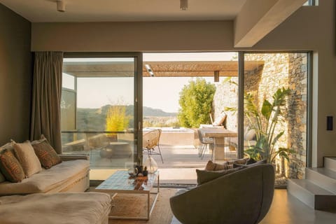Hot Tub, Balcony/Terrace, Seating area