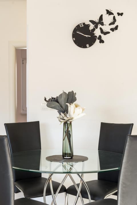 Decorative detail, Dining area