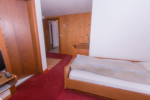 TV and multimedia, Bedroom