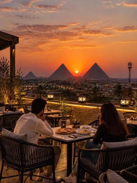 Nearby landmark, Restaurant/places to eat, Day, People, Natural landscape, Banquet/Function facilities, Guests, Mountain view, Sunrise, Sunset, group of guests