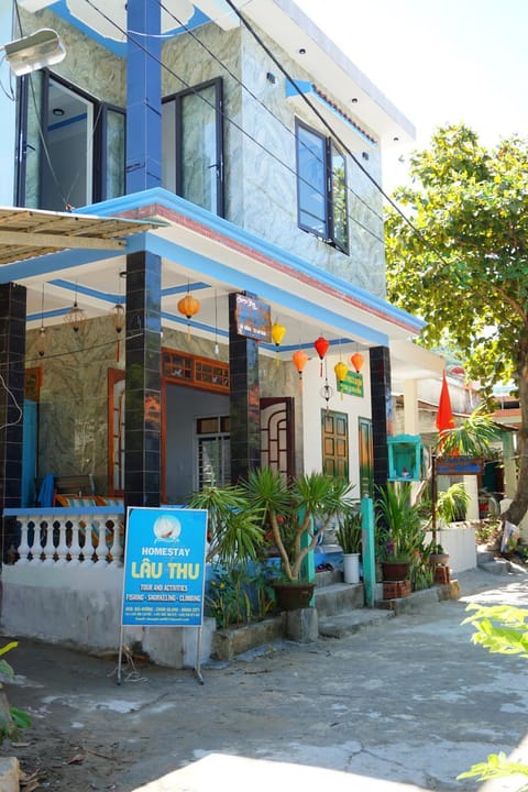 Facade/entrance, Garden, Street view