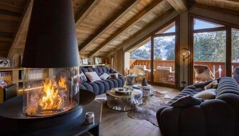 Balcony/Terrace, Living room, Mountain view, fireplace