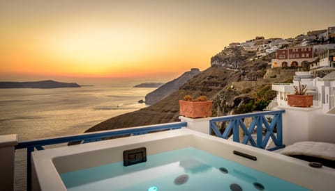Hot Tub, Balcony/Terrace, Sea view, Sunrise, Sunset