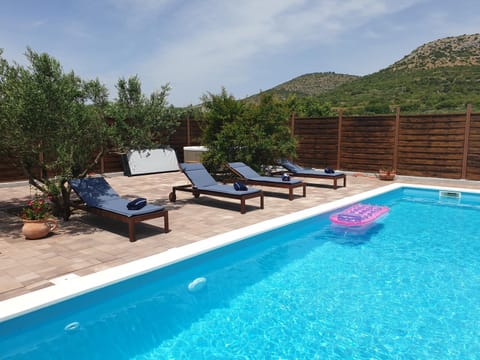 Apartment Smilje Apartment in Šibenik