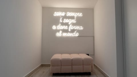 Living room, Photo of the whole room, Seating area, Bedroom