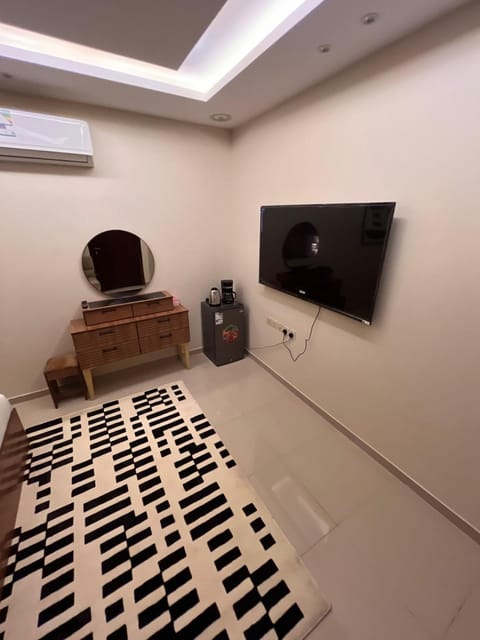 TV and multimedia, air conditioner