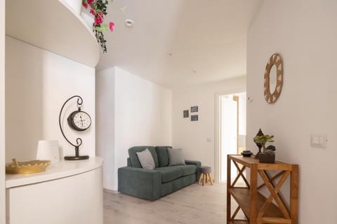Living room, pet friendly