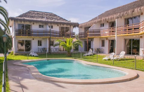 Patio, Garden, Swimming pool