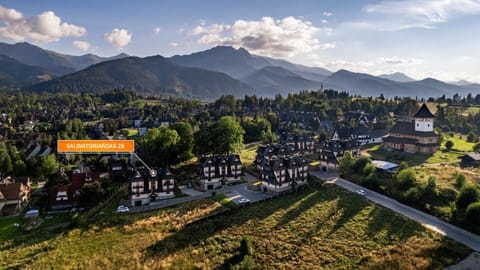 Property building, Bird's eye view