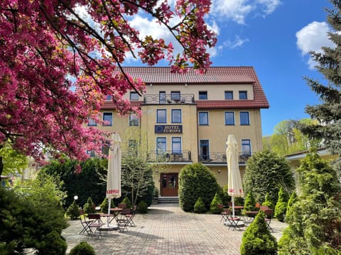 Property building, Spring, Garden