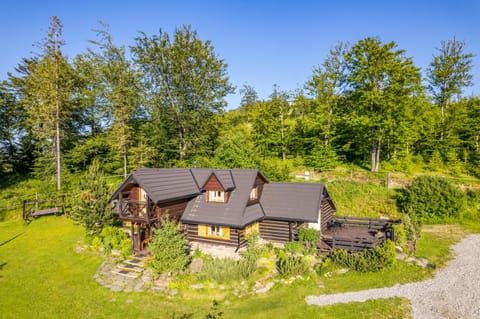 Property building, Natural landscape, Garden