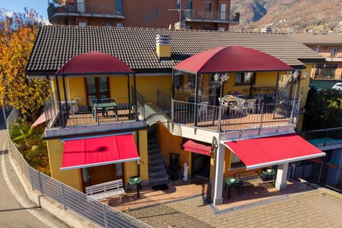 La Casa Del Grillo 2 Bed and Breakfast in Aosta