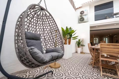 Patio, Balcony/Terrace, Seating area, Dining area