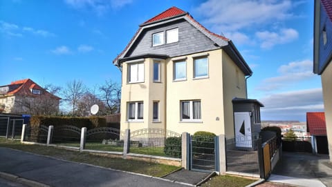 Property building, Street view