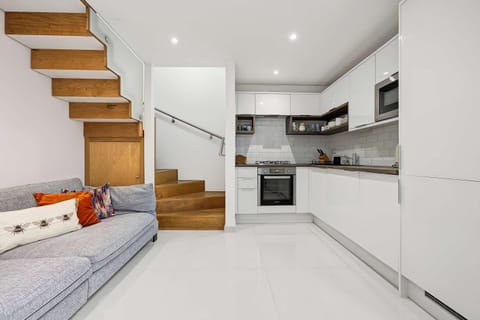 Living room, Seating area, Dining area, dishwasher