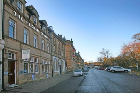 Property building, Neighbourhood, Street view, Location