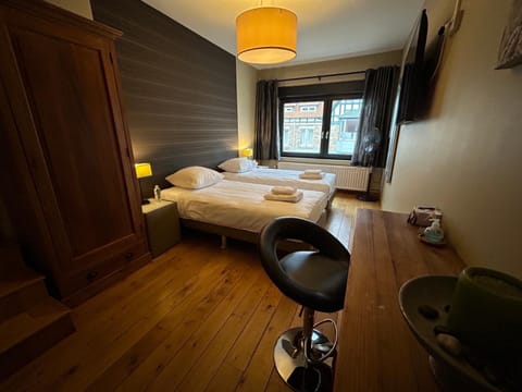 TV and multimedia, towels