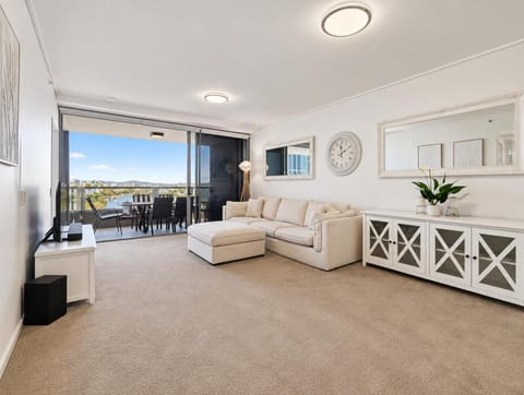 View (from property/room), Living room, Seating area
