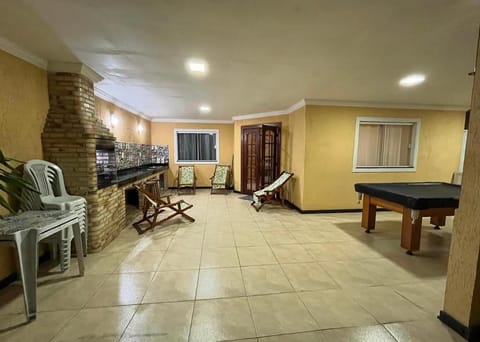 Game Room, Seating area, Dining area