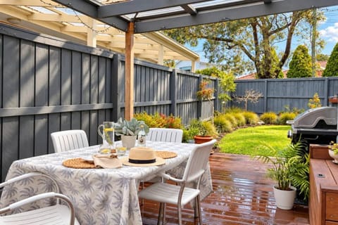 Patio, BBQ facilities, Garden, Balcony/Terrace, Dining area, Garden view